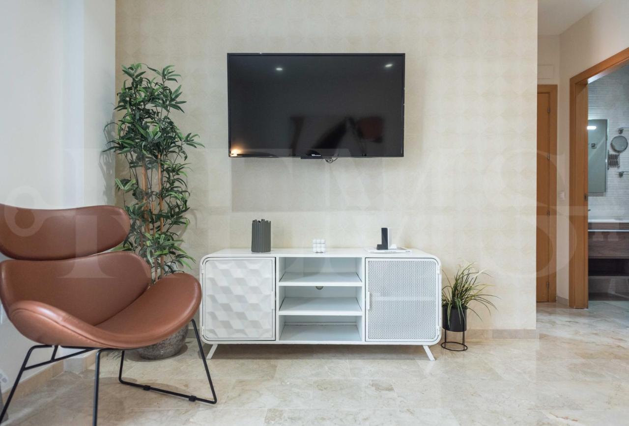 Lovely Duplex With Private Parking Near City Center By Rems Málaga Eksteriør bilde