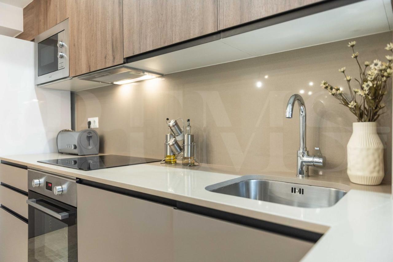 Lovely Duplex With Private Parking Near City Center By Rems Málaga Eksteriør bilde