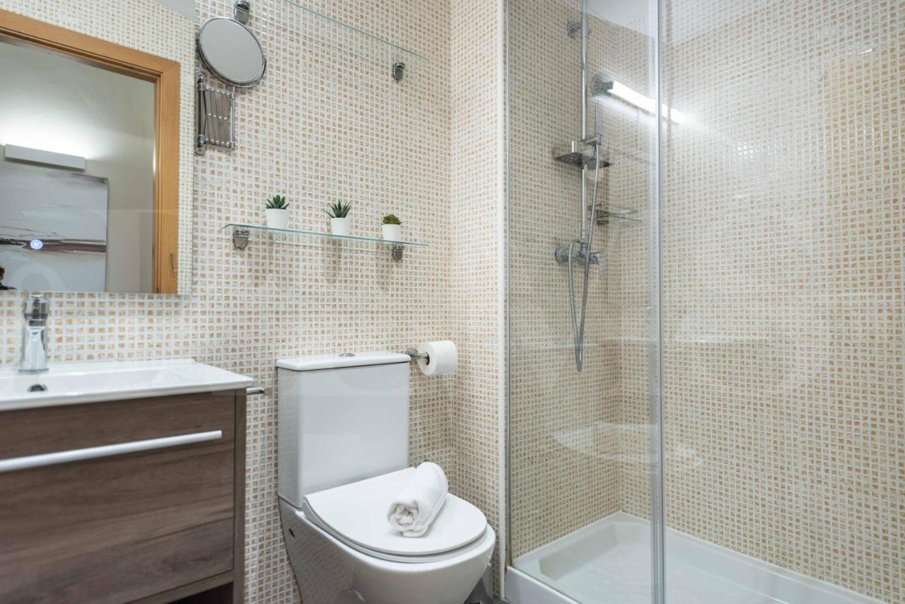 Lovely Duplex With Private Parking Near City Center By Rems Málaga Eksteriør bilde