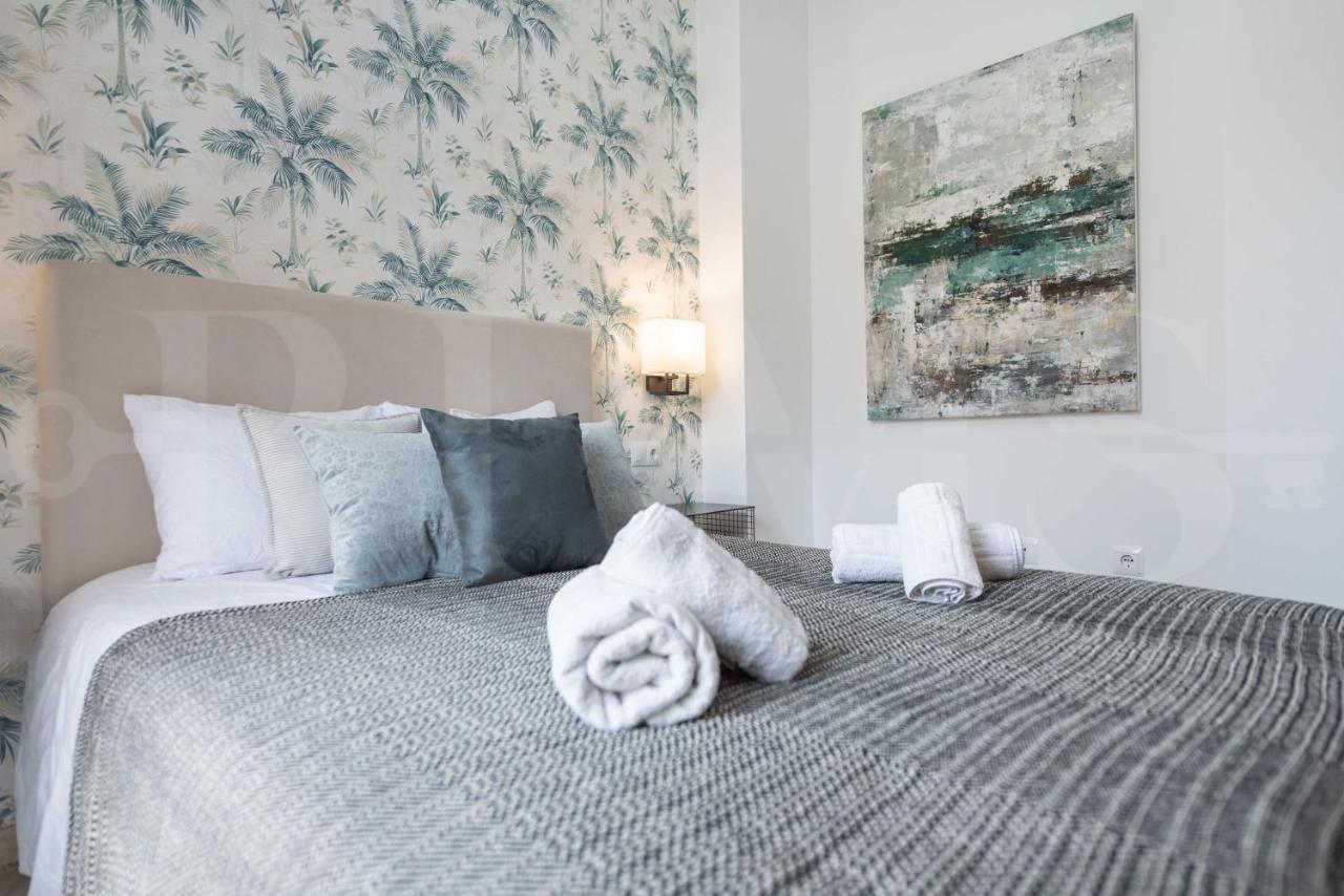 Lovely Duplex With Private Parking Near City Center By Rems Málaga Eksteriør bilde