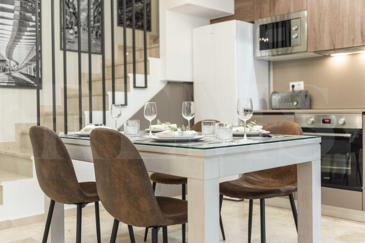 Lovely Duplex With Private Parking Near City Center By Rems Málaga Eksteriør bilde