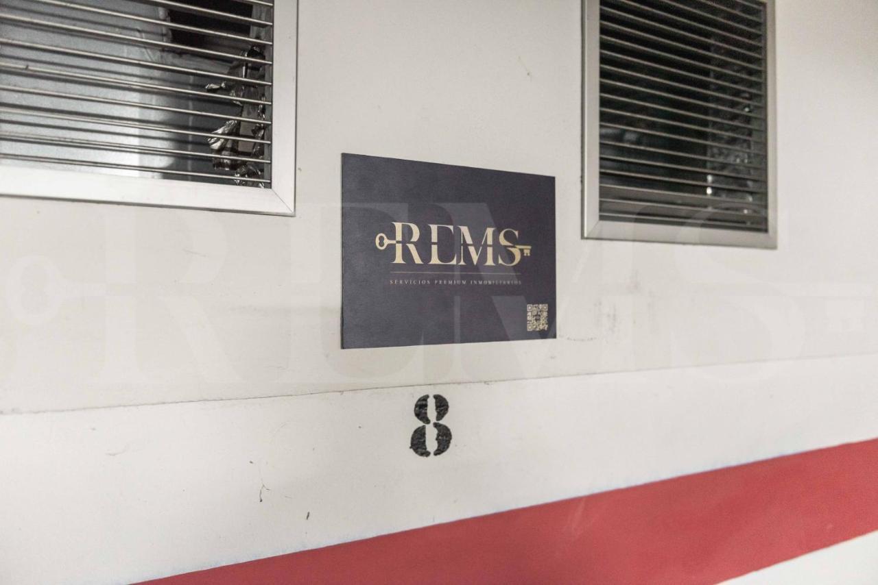 Lovely Duplex With Private Parking Near City Center By Rems Málaga Eksteriør bilde