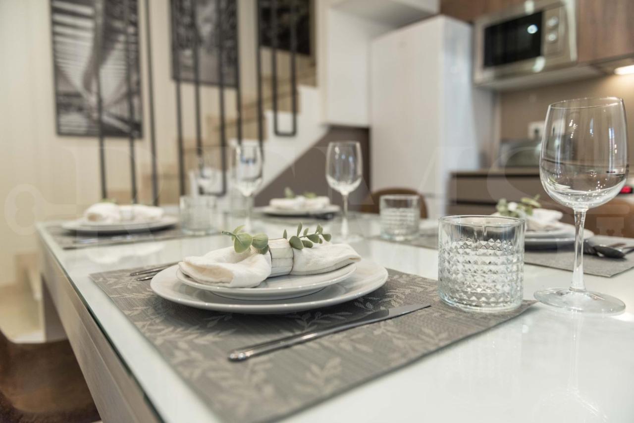 Lovely Duplex With Private Parking Near City Center By Rems Málaga Eksteriør bilde